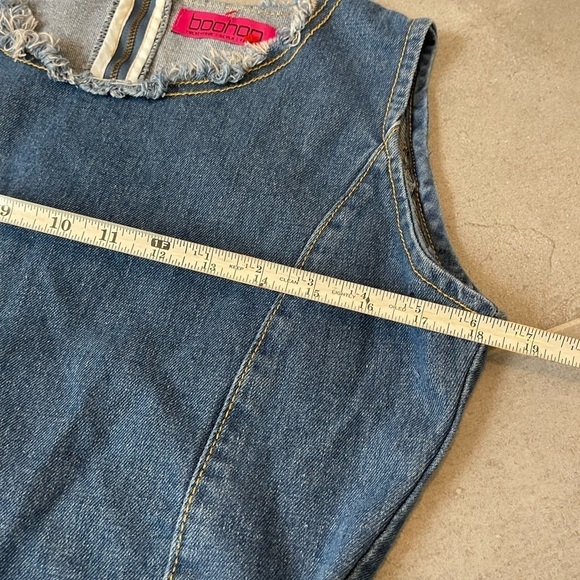 Boohoo Denim Skater Dress with Frayed Hem Size 4 - Picture 6 of 9